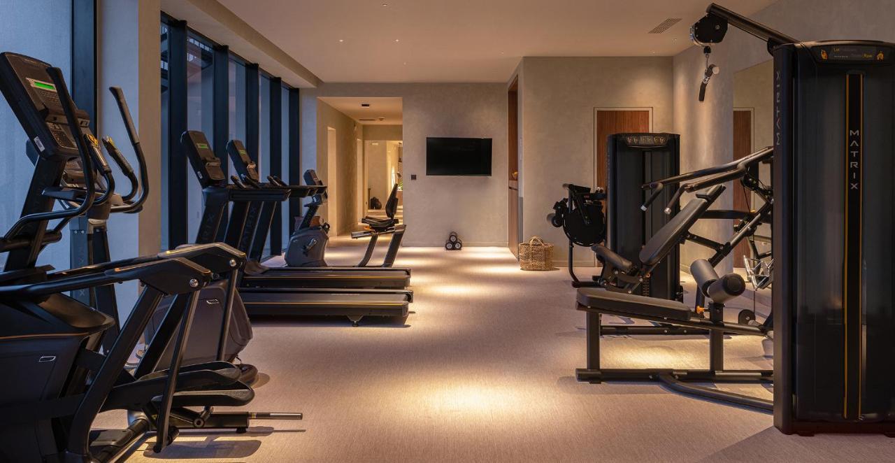Helea Lifestyle Beach Resort Kallithéa 外观 照片 The gym at The Ivy Collection, 2018
